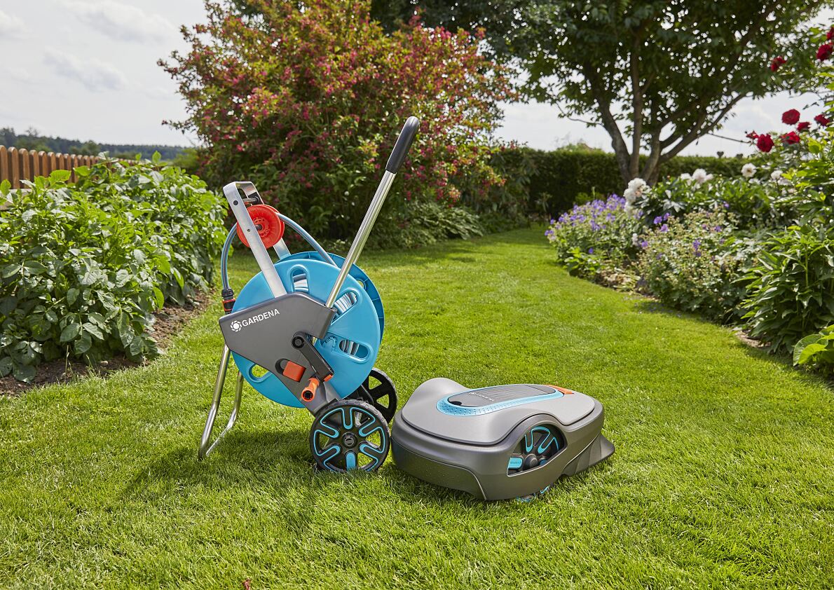 GARDENA Robotic Lawnmower 