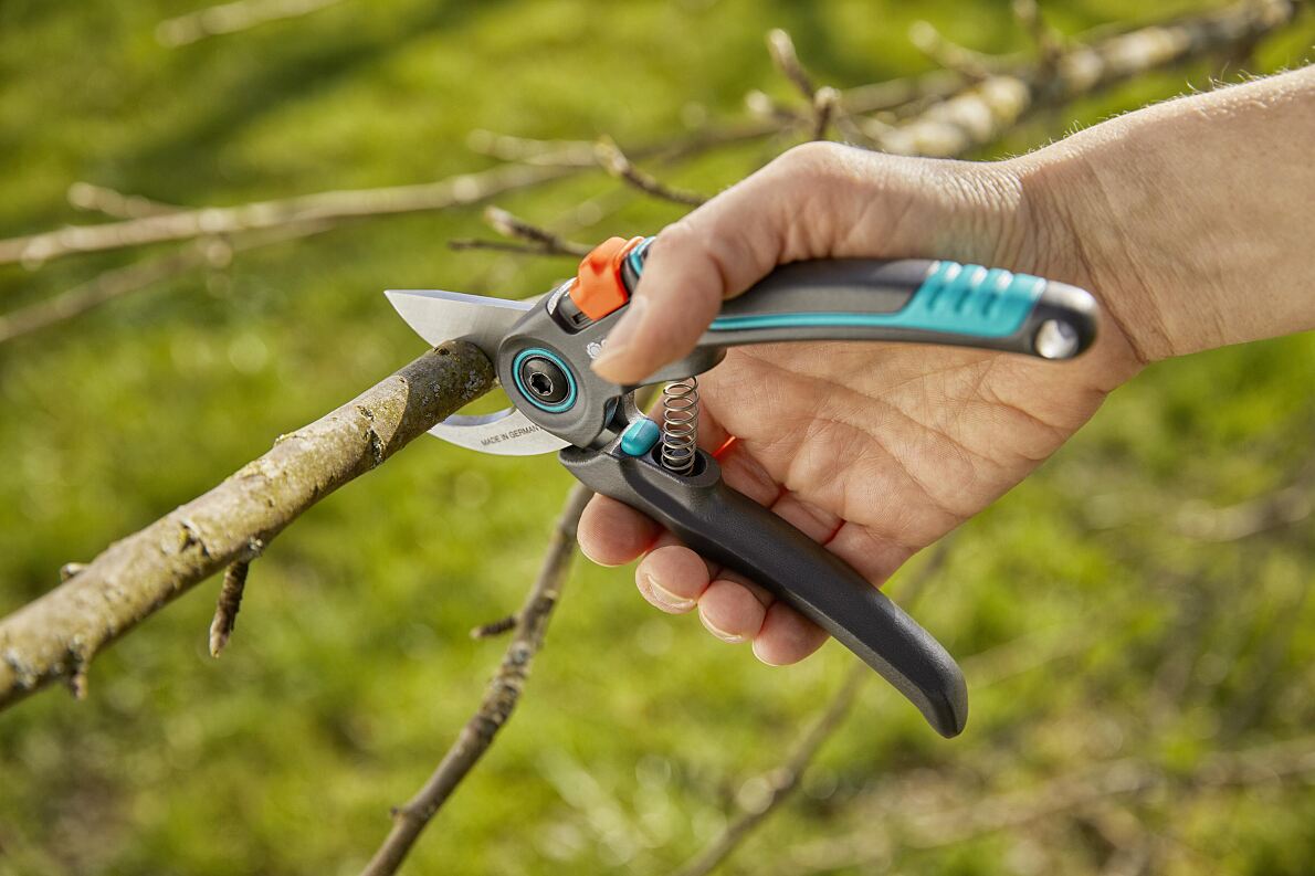 Gardena ExpertCut Garden Secateurs