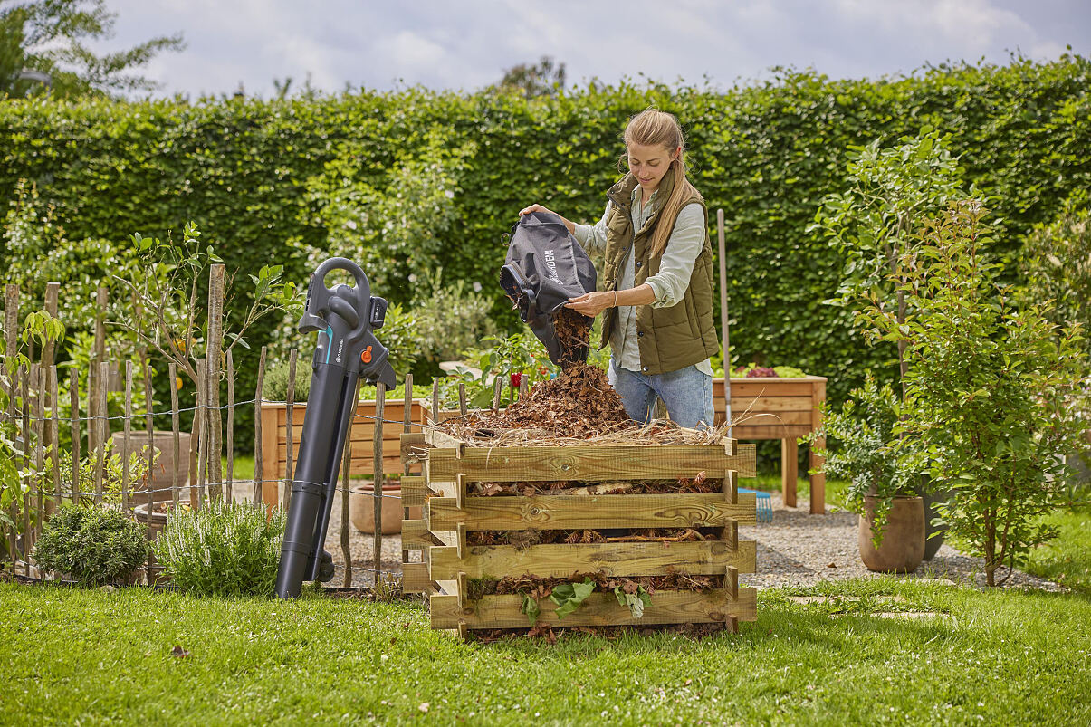 Les 3 nouvelles solutions GARDENA pour entretenir le jardin cet automne