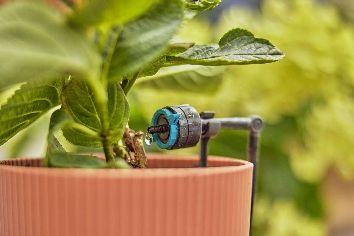 Gardena 2025_Efficient watering strategies for gardens and balconies